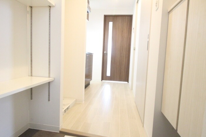 物件内観写真21　(廊下)