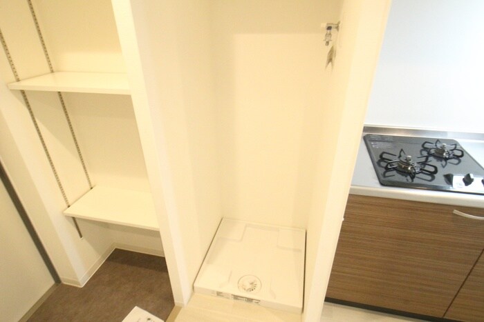 物件内観写真22　(洗濯機置場)