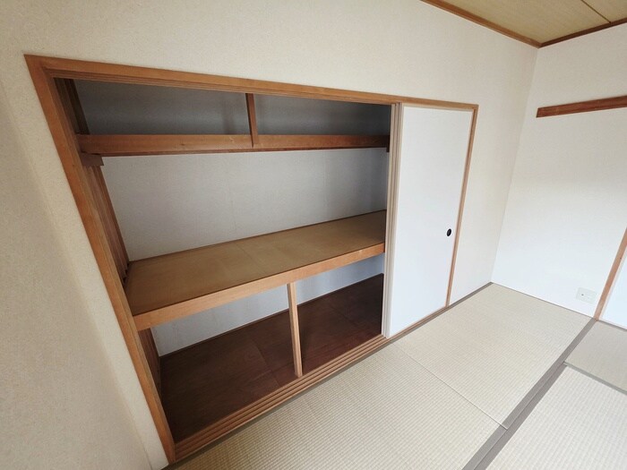 物件内観写真13　(収納)