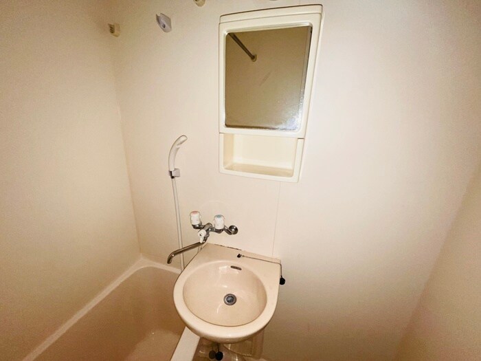 物件内観写真12　(洗面)