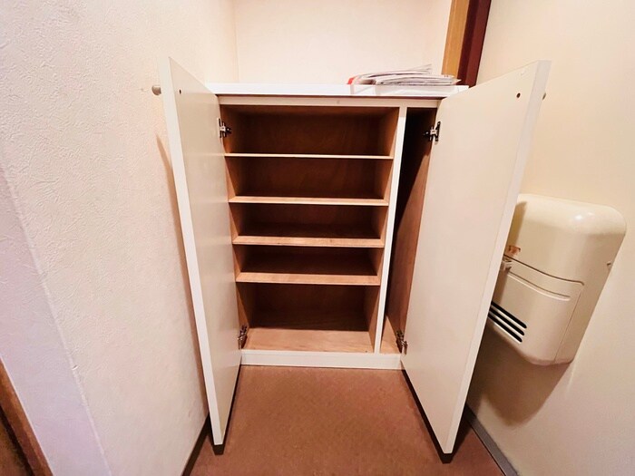 物件内観写真14　(靴箱)