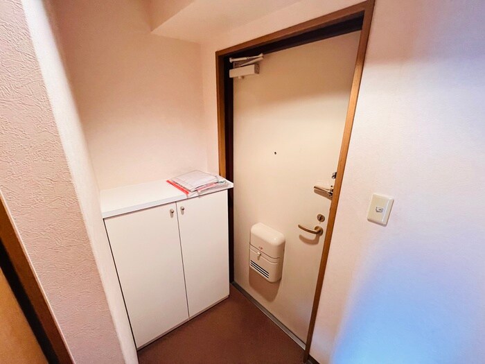 物件内観写真15　(玄関)