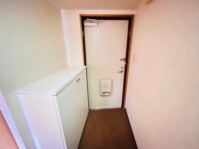 物件内観写真15　(玄関)