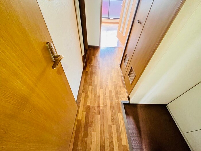 物件内観写真19　(廊下)