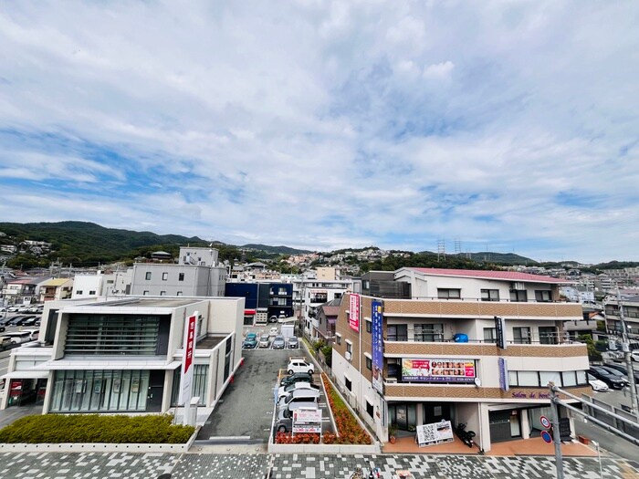 物件内観写真22　(室内からの展望)