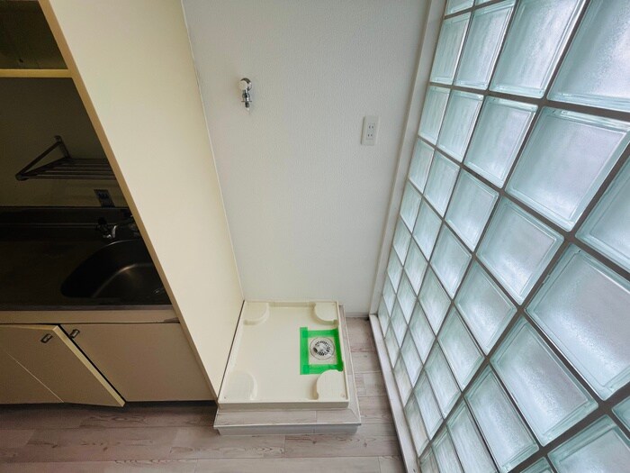 物件内観写真13　(洗濯機置場)