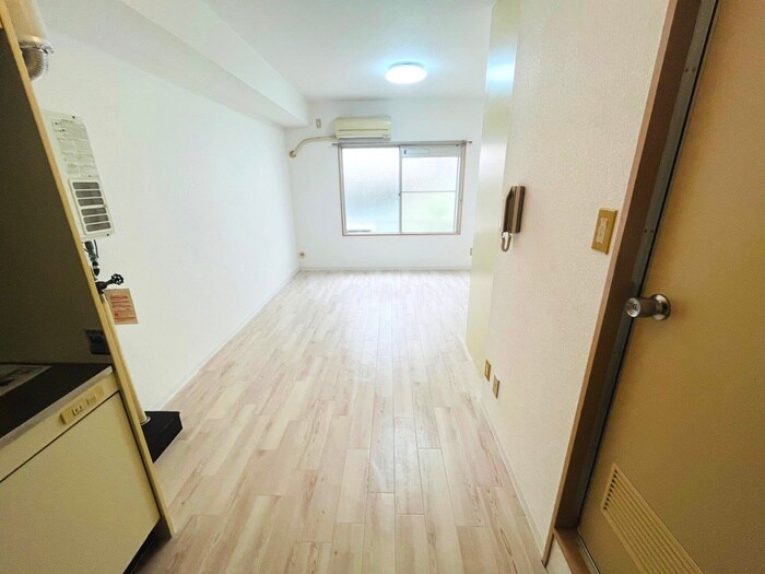 物件内観写真14　(廊下)