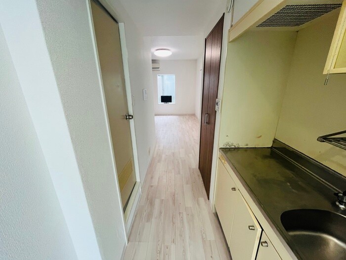 物件内観写真15　(廊下)