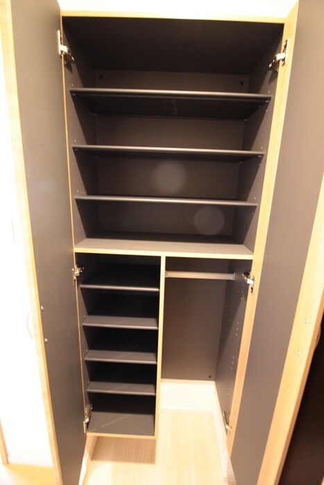 物件内観写真8　(靴箱)