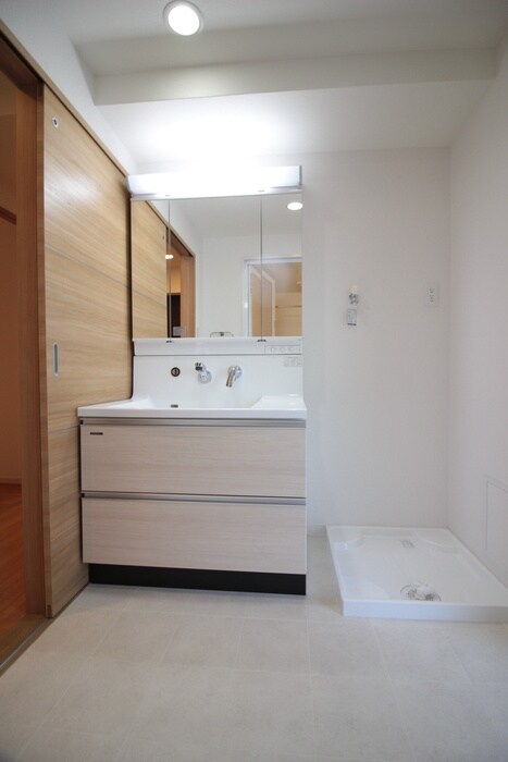 物件内観写真10　(洗面)