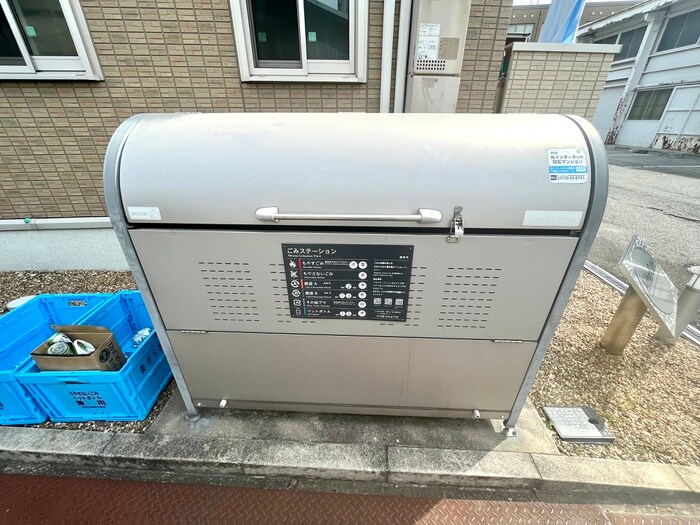 物件外観写真6　(建物設備)