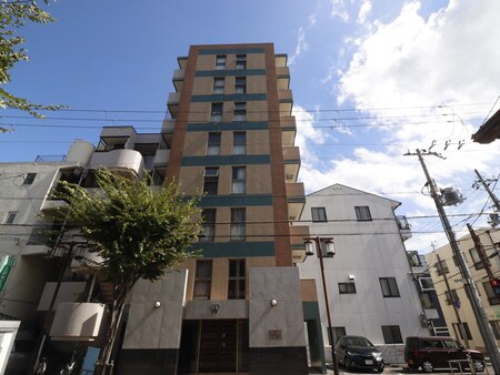 ラ・ウェゾン上沢外観写真