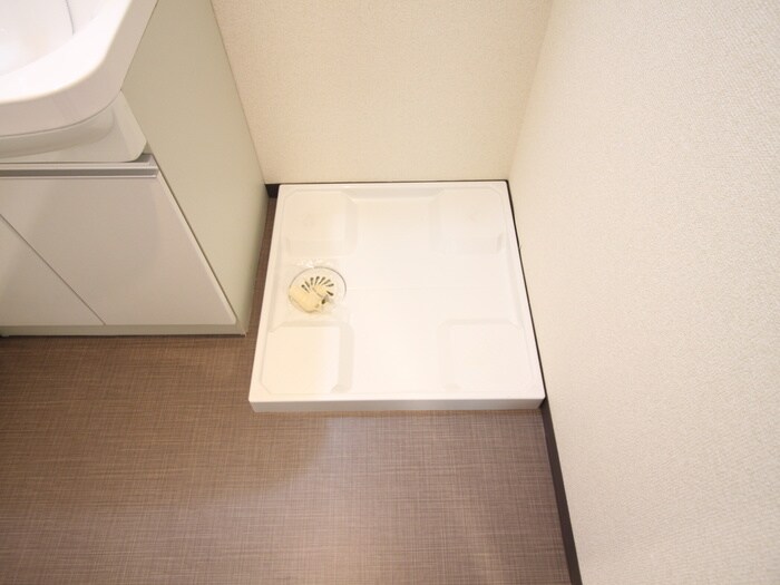 物件内観写真17　(洗濯機置場)