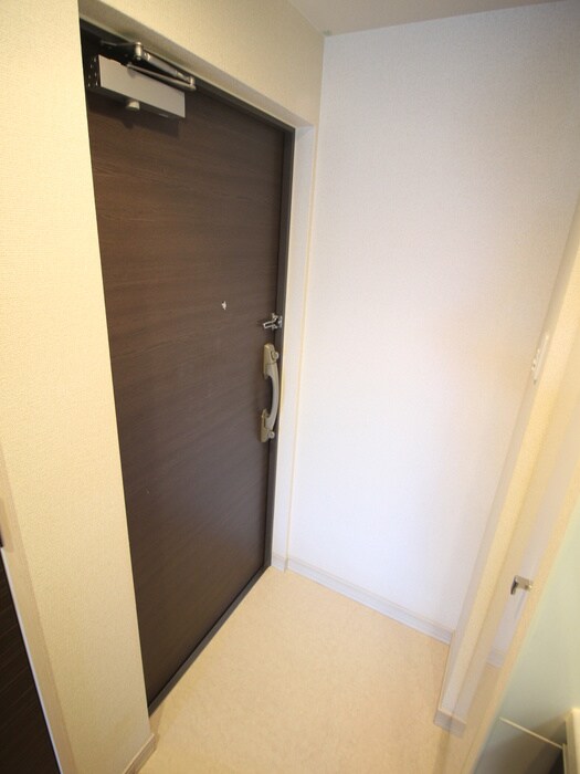 物件内観写真19　(玄関)