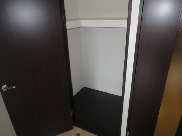 物件内観写真15　(収納)