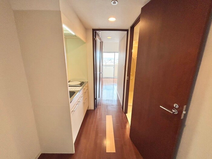 物件内観写真9　(廊下)