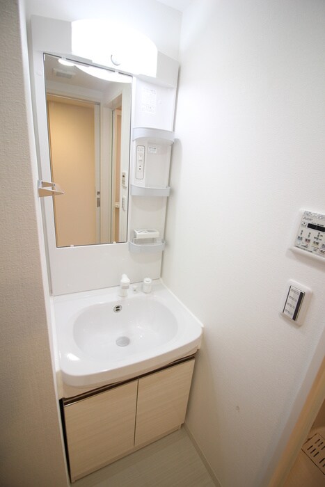 物件内観写真9　(洗面)