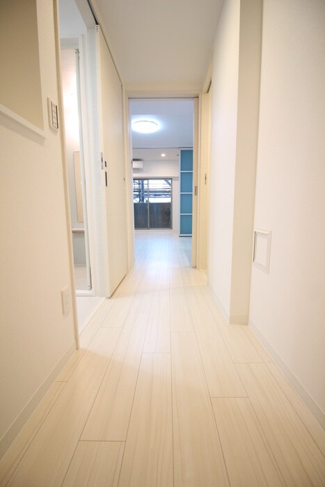 物件内観写真17　(廊下)