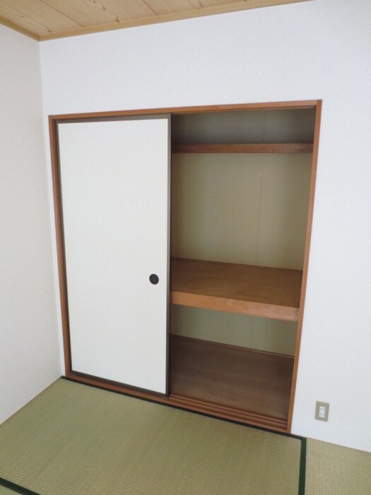 物件内観写真7　(収納)