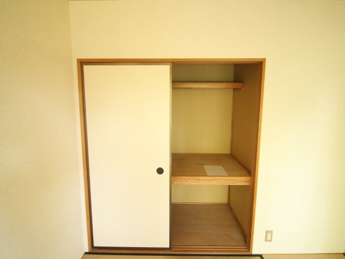 物件内観写真18　(収納)