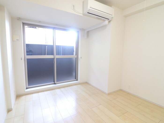 物件内観写真17　(居室)