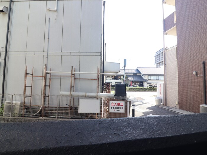 物件内観写真19　(室内からの展望)