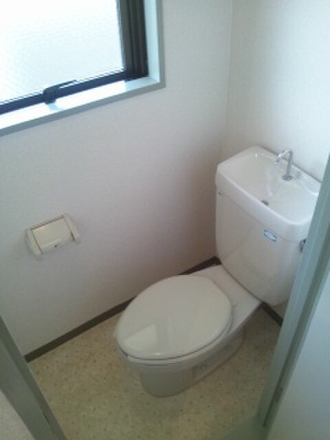 物件内観写真11　(トイレ)