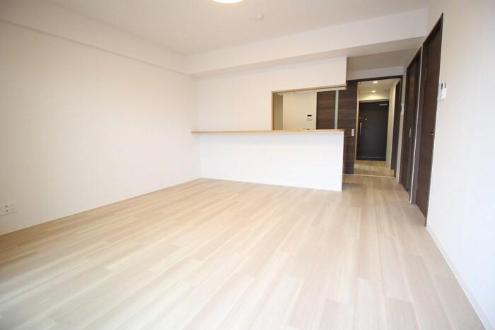 物件内観写真18　(室内からの展望)