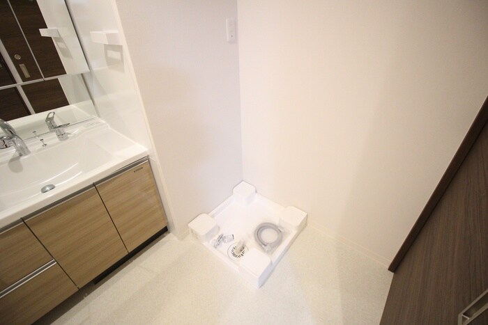 物件内観写真21　(洗濯機置場)