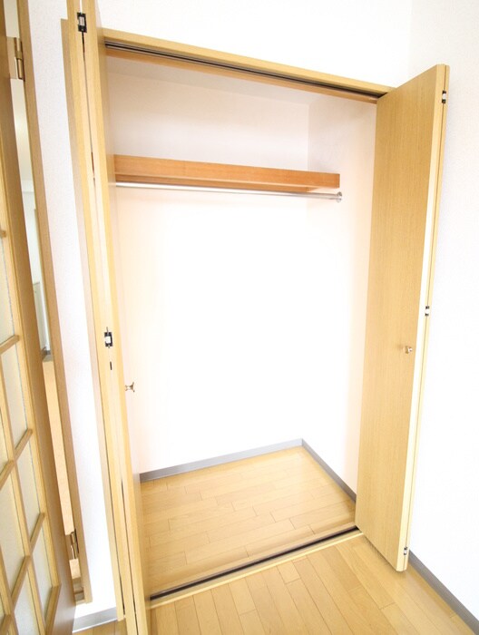 物件内観写真10　(収納)