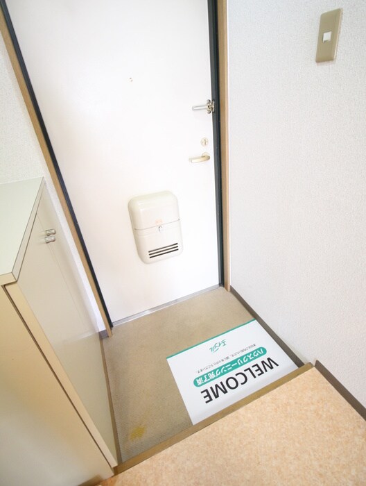 物件内観写真15　(玄関)