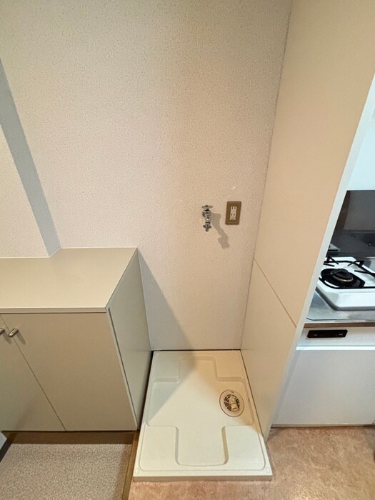 物件内観写真18　(洗濯機置場)