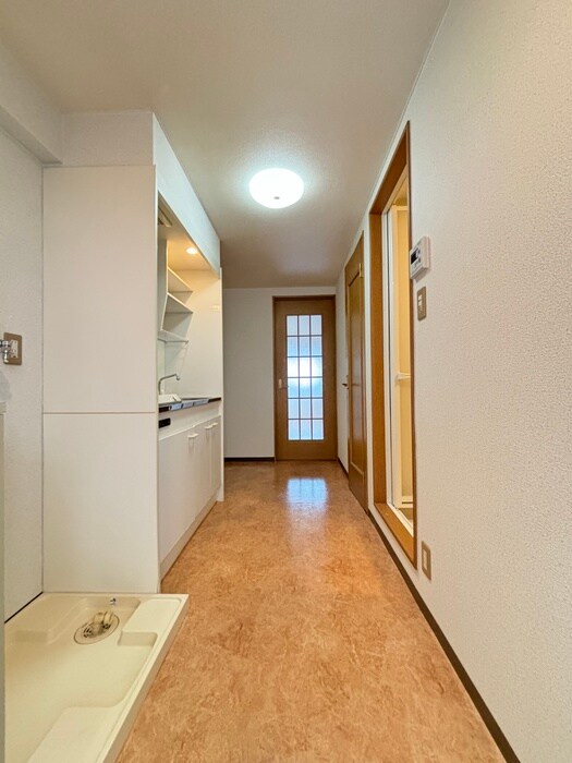 イル・ニードミラの廊下