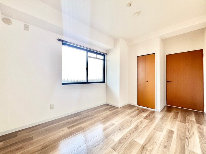 物件内観写真9　(居室)
