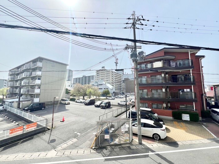 物件内観写真18　(室内からの展望)