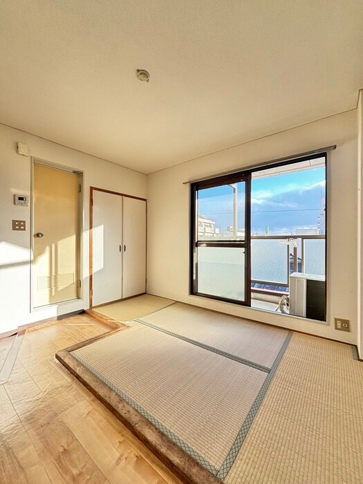 物件内観写真8　(居室)