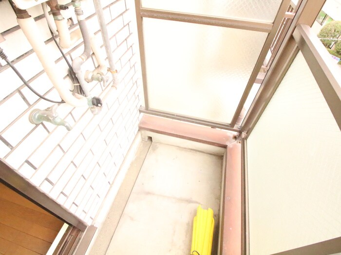 物件内観写真14　(洗濯機置場)