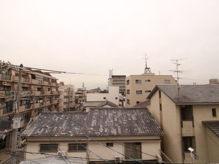 物件内観写真22　(室内からの展望)