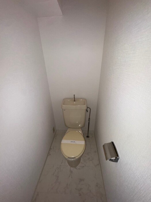 物件内観写真14　(トイレ)