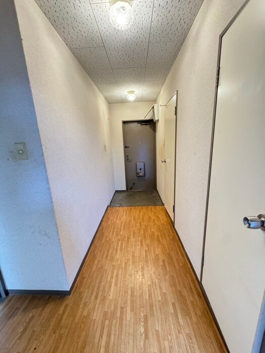 物件内観写真17　(廊下)