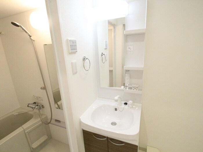 物件内観写真10　(洗面)