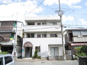 椿マンション外観写真