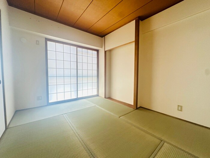 物件内観写真8　(居室)