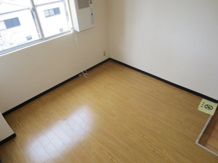 物件内観写真12　(居室)