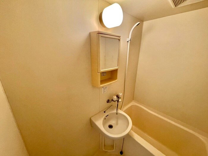 物件内観写真18　(洗面)