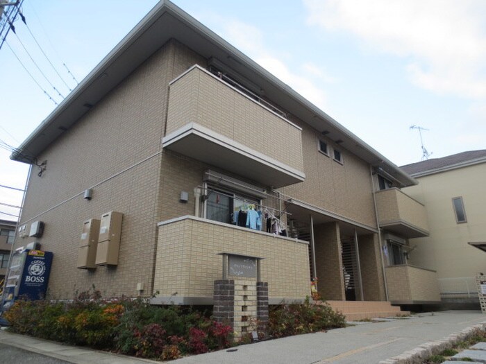 物件外観写真4　(エントランス部分)