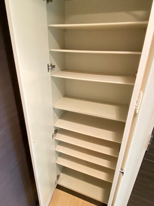 物件内観写真14　(靴箱)