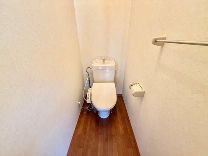 物件内観写真11　(トイレ)