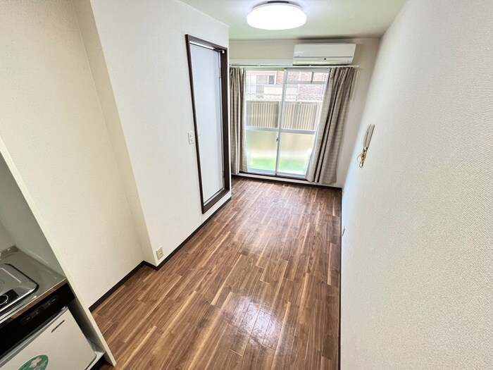 物件内観写真9　(居室)