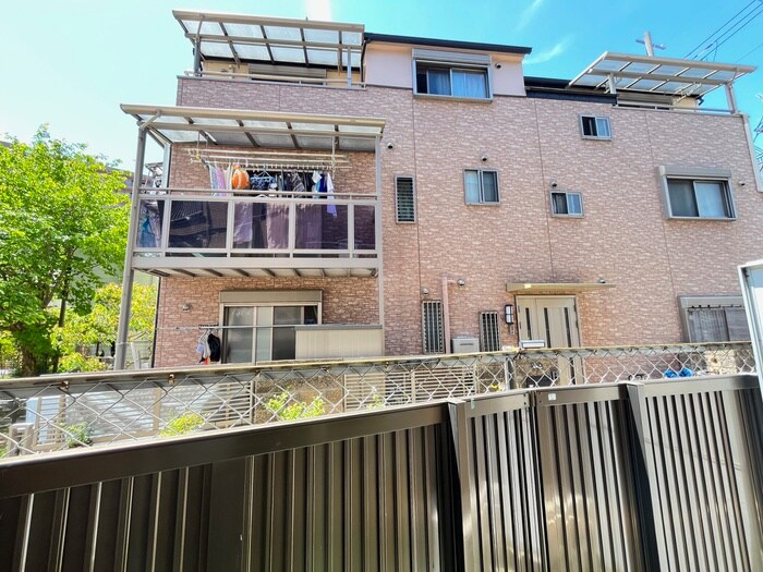 物件内観写真22　(室内からの展望)